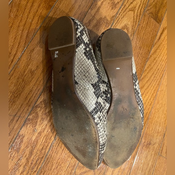 1937 (A Madewell brand) abstract print pointy leather sandals - Picture 2 of 4